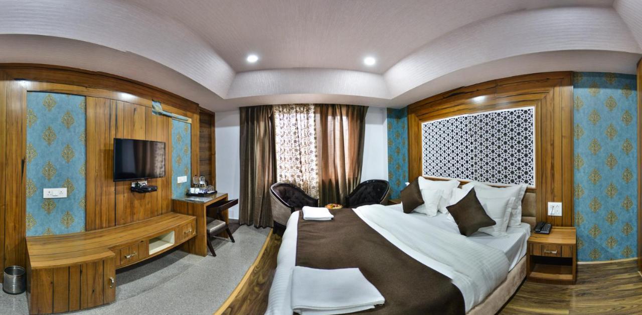 Hotel The Montreal Telbal Esterno foto