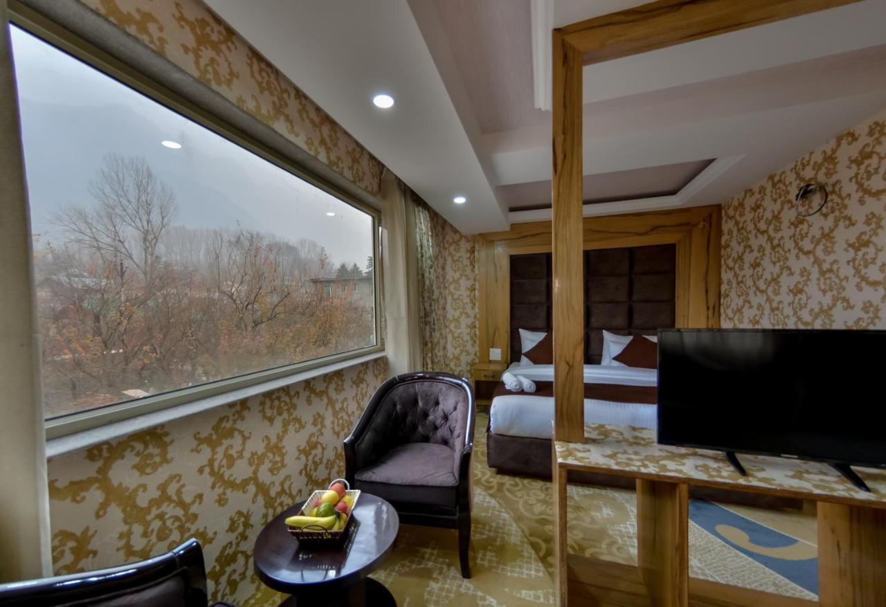 Hotel The Montreal Telbal Esterno foto