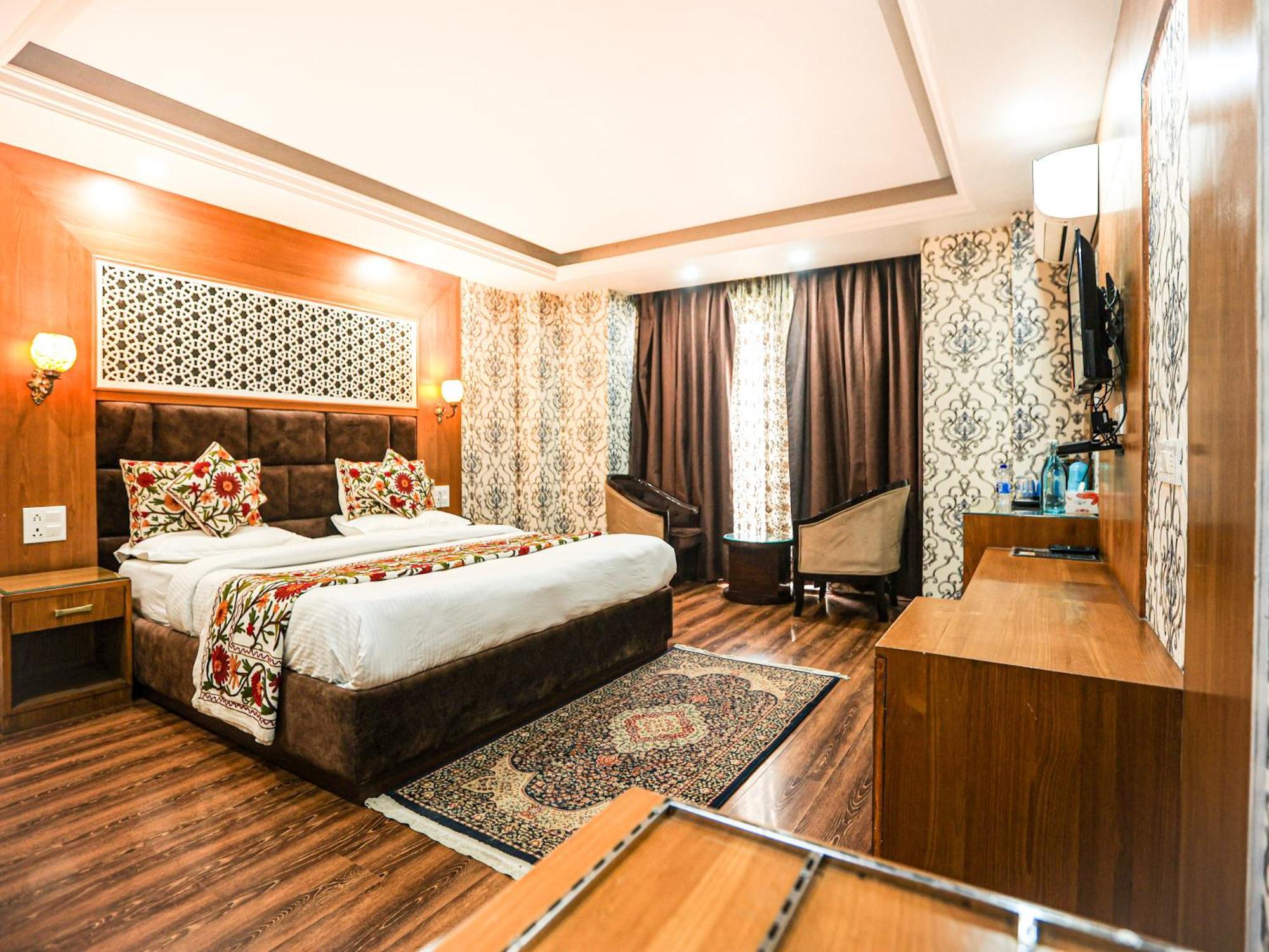 Hotel The Montreal Telbal Esterno foto